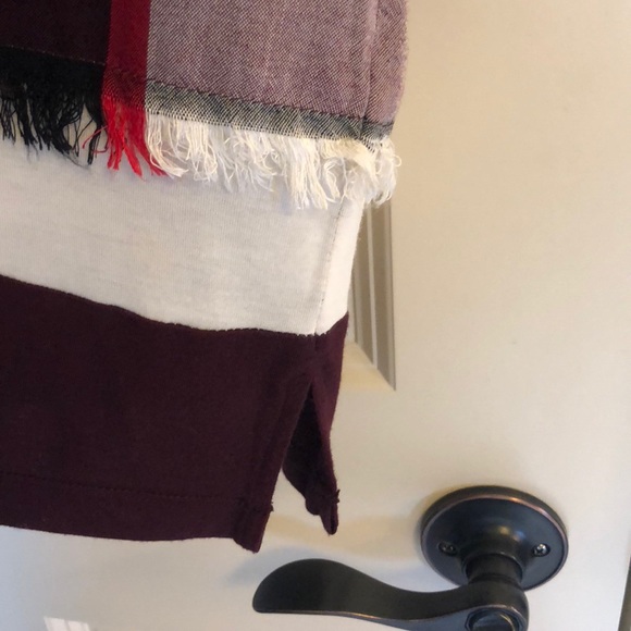 Unique plaid multi fabric top - Picture 5 of 8